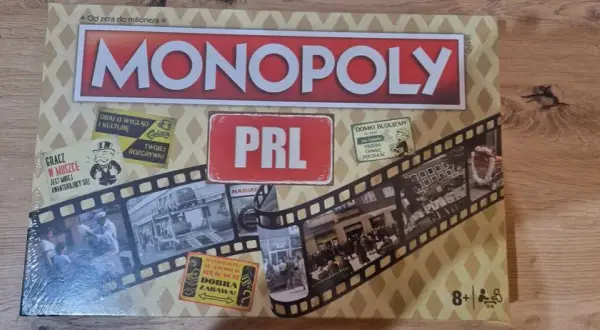 Nostalgiczne stare gry planszowe PRL, które pamiętasz z dzieciństwa