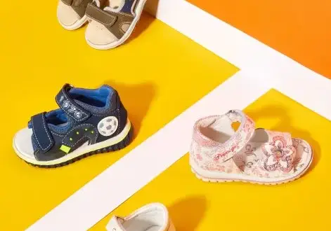 Jak wybrać najlepsze buty dla dziecka, które zaczyna chodzić? Porady i kryteria